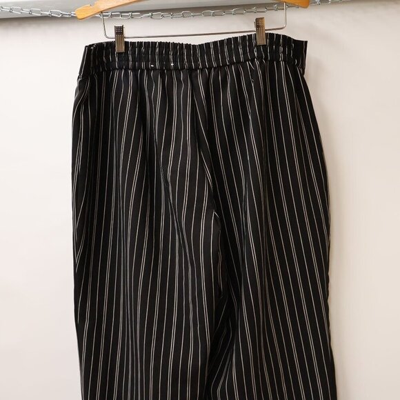 Black & White Striped Womens Pants With Floral Hem Detail By Roz & Ali Size 14 - Picture 7 of 11
